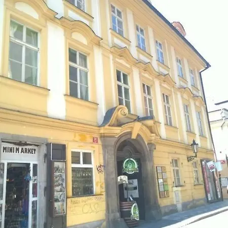 3 Min Walk Old Town Center Private C Appartamento