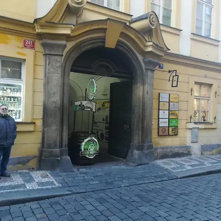 3 Min Walk Old Town Center Private C Privatunterkunft *