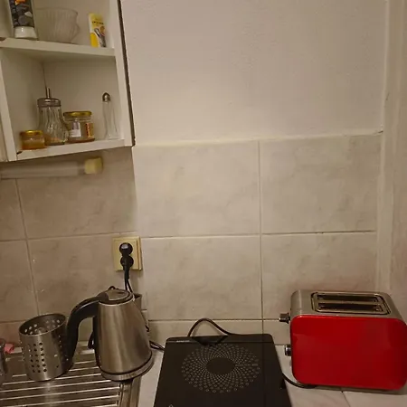 3 Min Walk Old Town Center Private C Privatunterkunft *